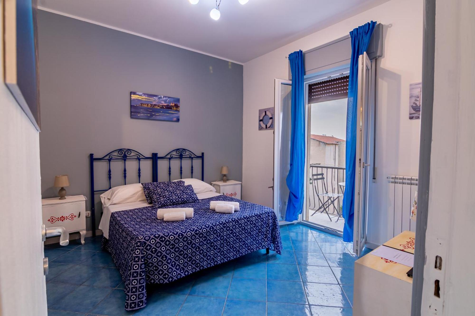 Aria Di Mare Rooms Чефалу Экстерьер фото